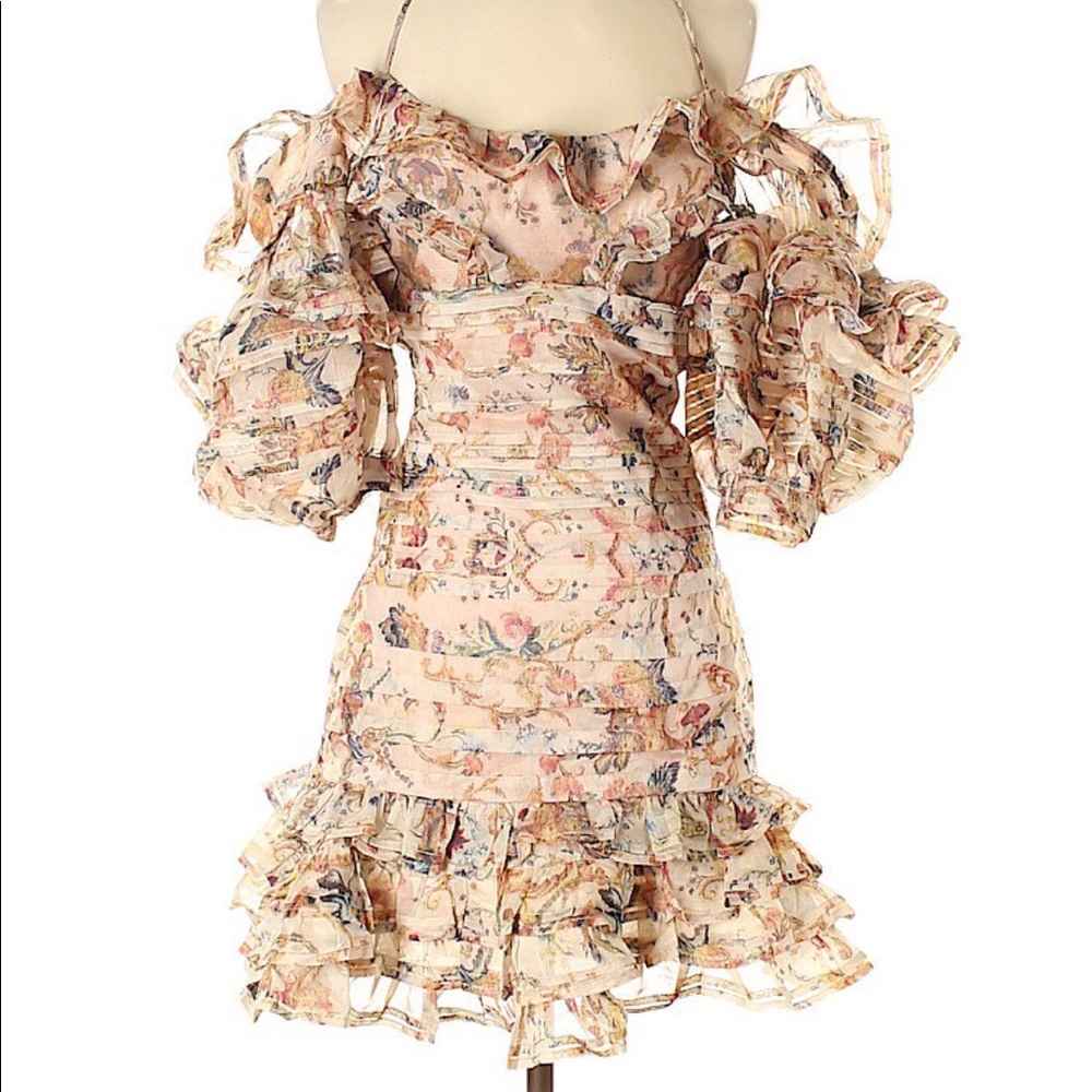 Beautiful ruffle dress size small